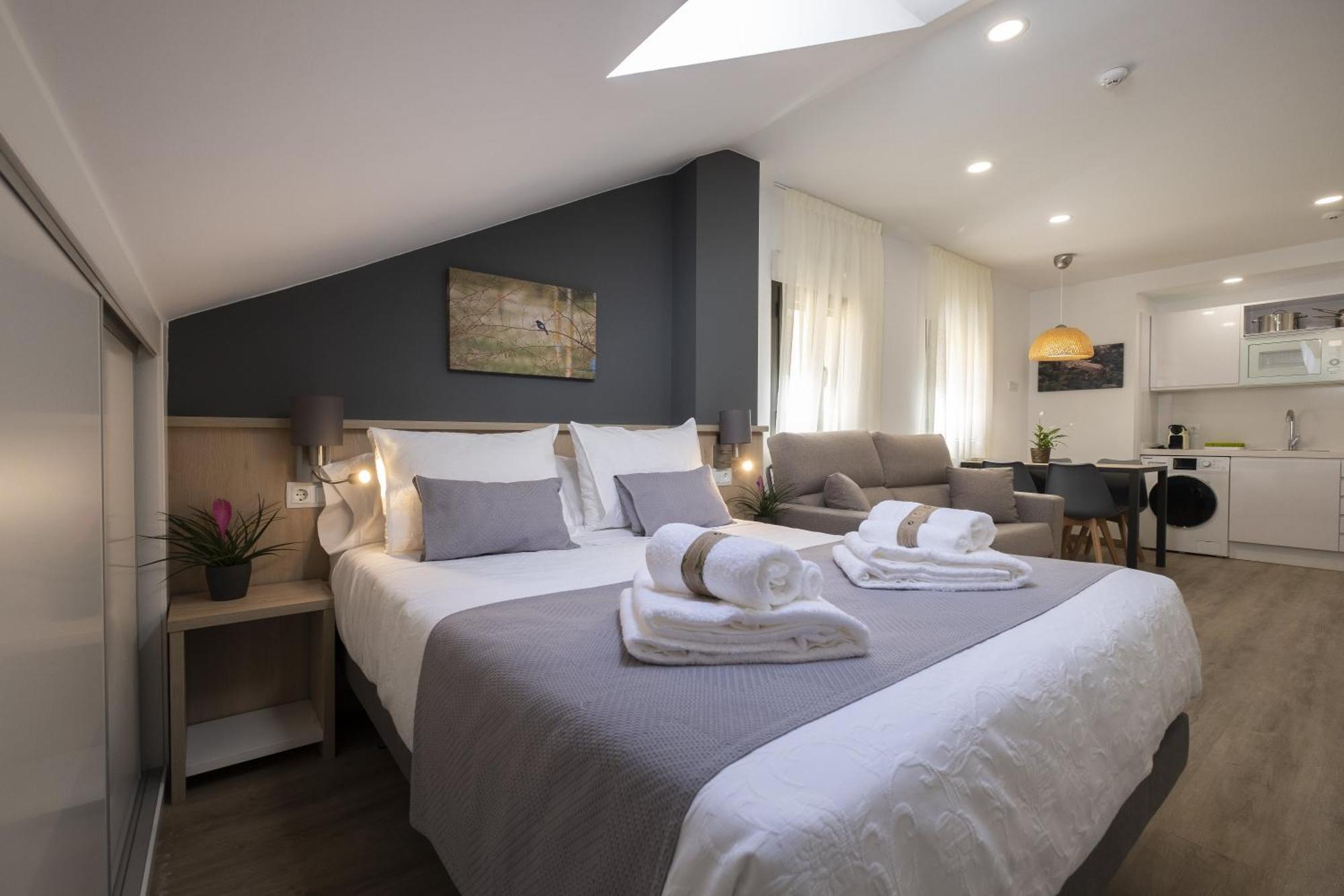 Luxor Torre del Clavero Apartments Salamanca Esterno foto